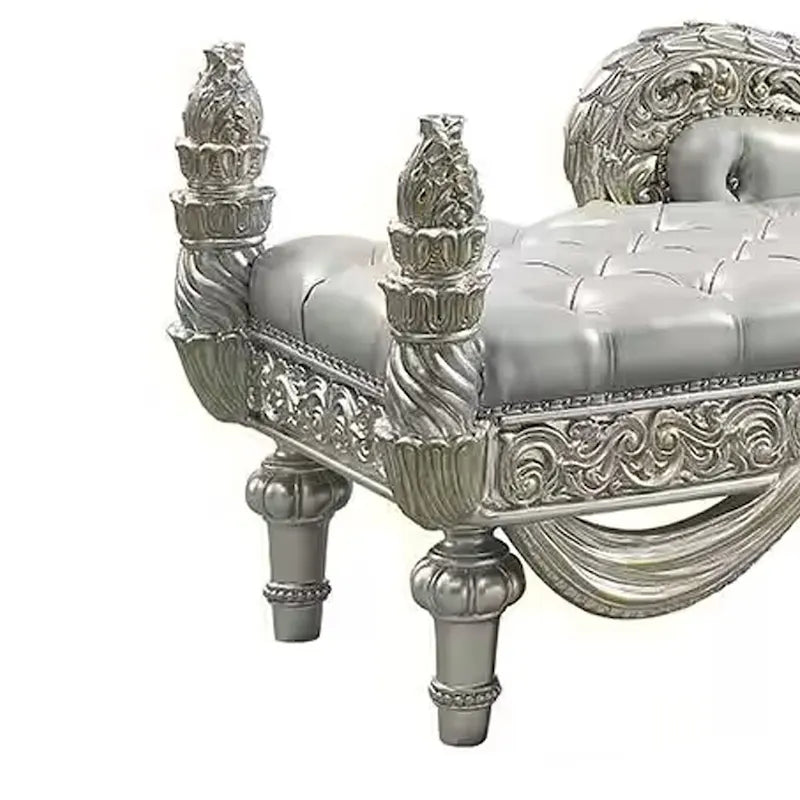 Banc de chaise longue en similicuir beige avec accents dorés, 82 pouces