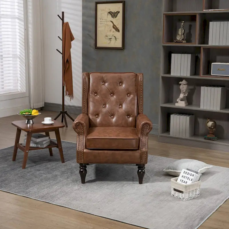 Fauteuil d'appoint dossier haut capitonné du milieu du siècle avec pieds en bois massif